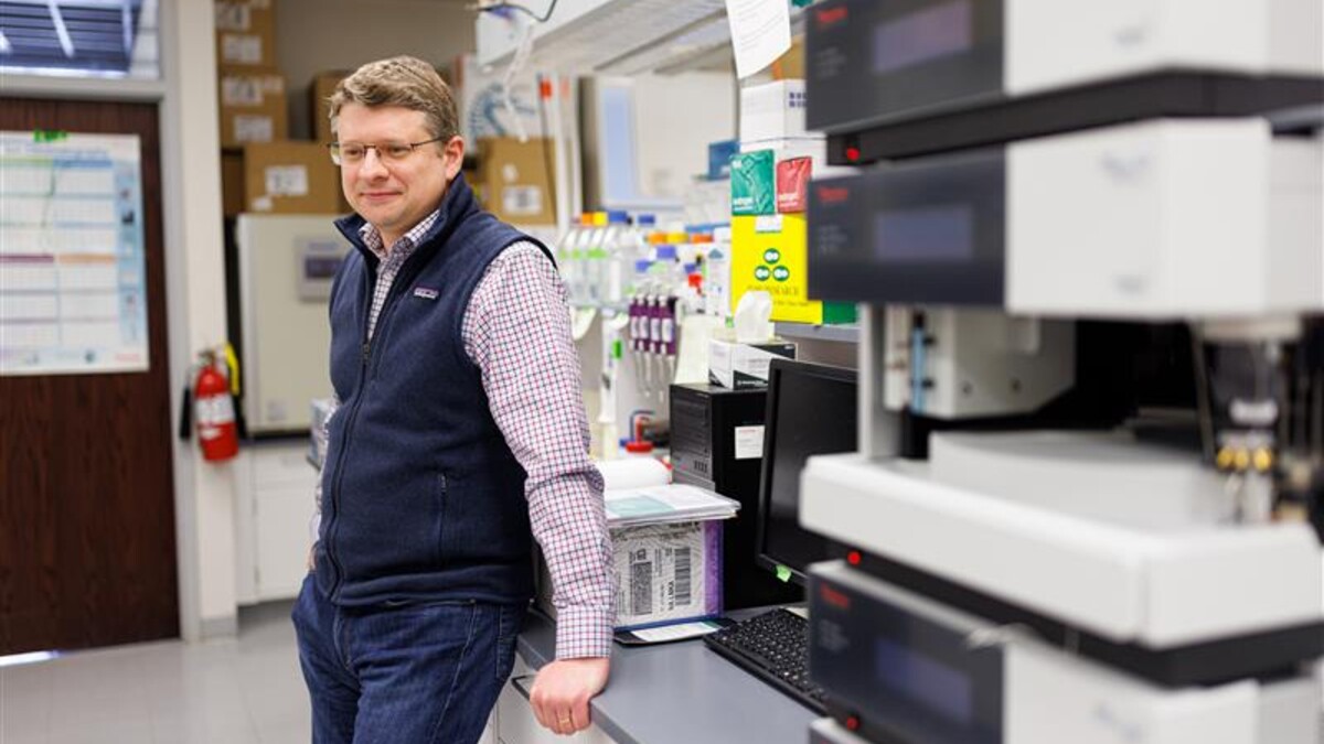 Nebraska’s Oleh Khalimonchuk, professor and interim director of biochemistry. is seen here in his lab at the Beadle Center, studies the role of mitochondria in biological processes and human disease. Khalimonchuk is working to set up fellowships to bring fellow Ukrainian academics to Nebraska. March 7, 2022.