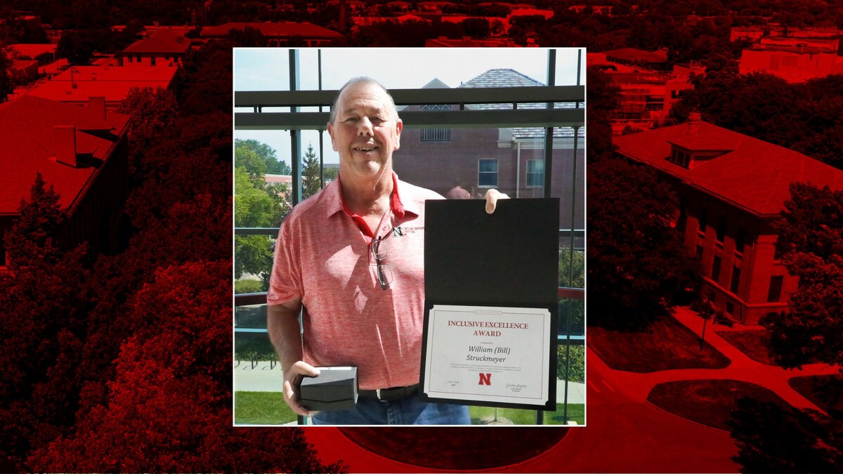 Bill Struckmeyer with award