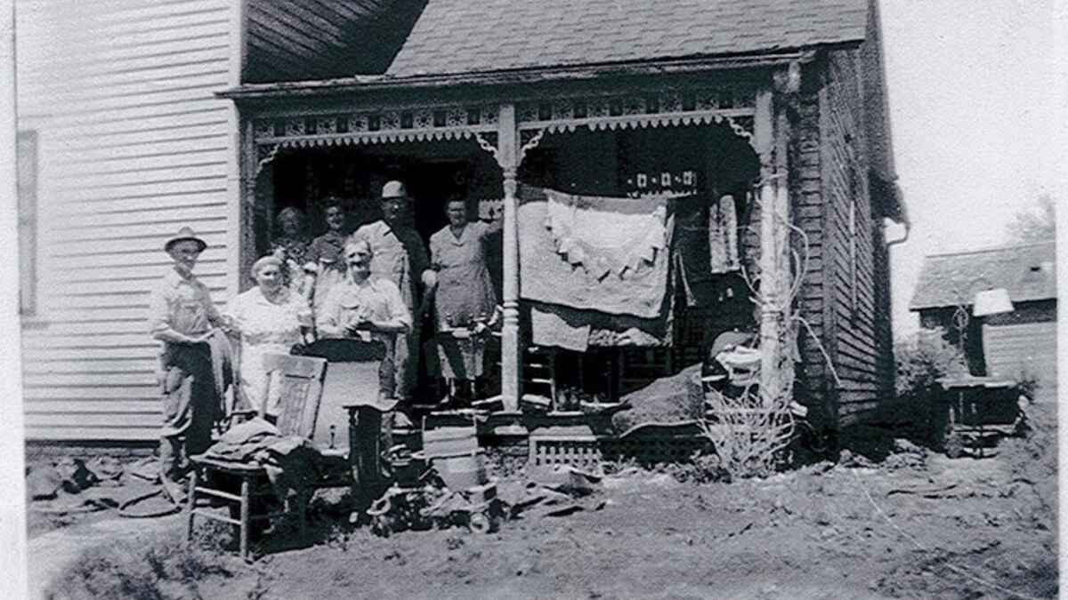 Land Grant Connects family