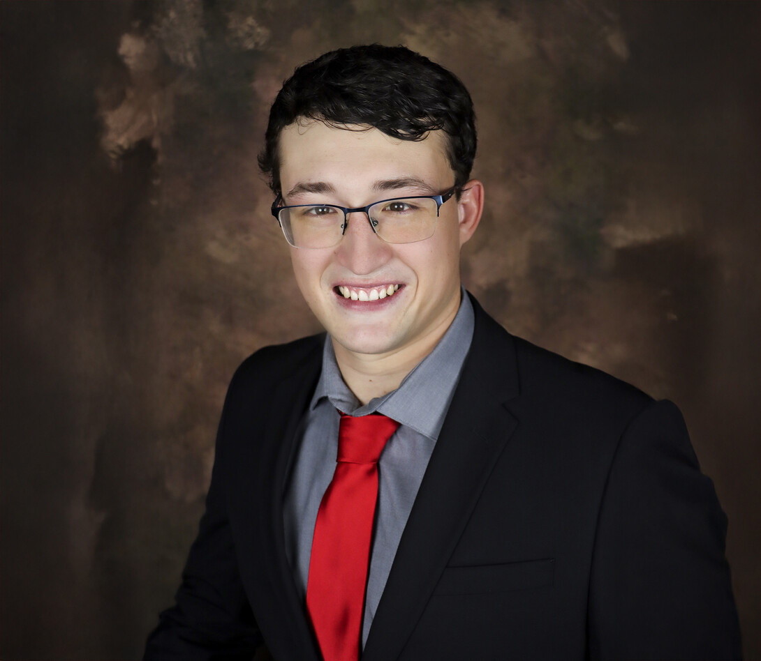 Hayden Hoos Headshot