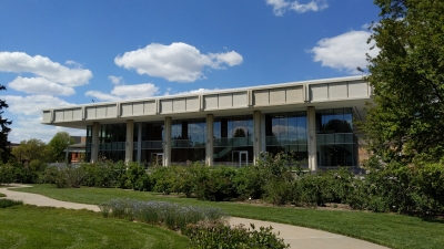 Dinsdale Family Learning Commons